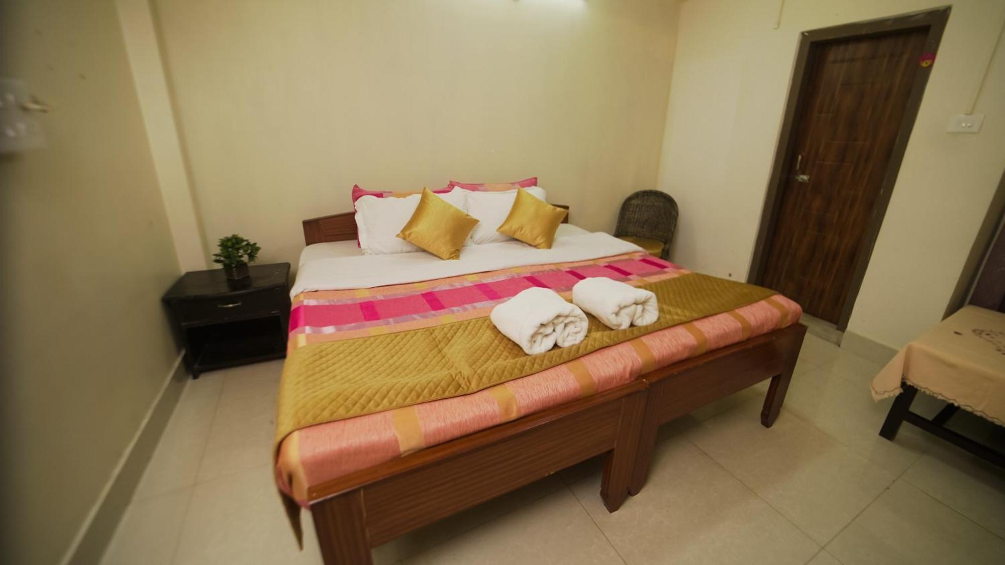 350m² 10 slaapkamer, 10 privé badkamer Appartement in Laitumkhrah Shillong Buitenkant foto