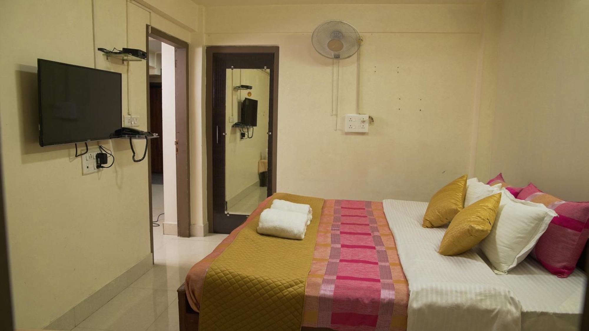 350m² 10 slaapkamer, 10 privé badkamer Appartement in Laitumkhrah Shillong Buitenkant foto