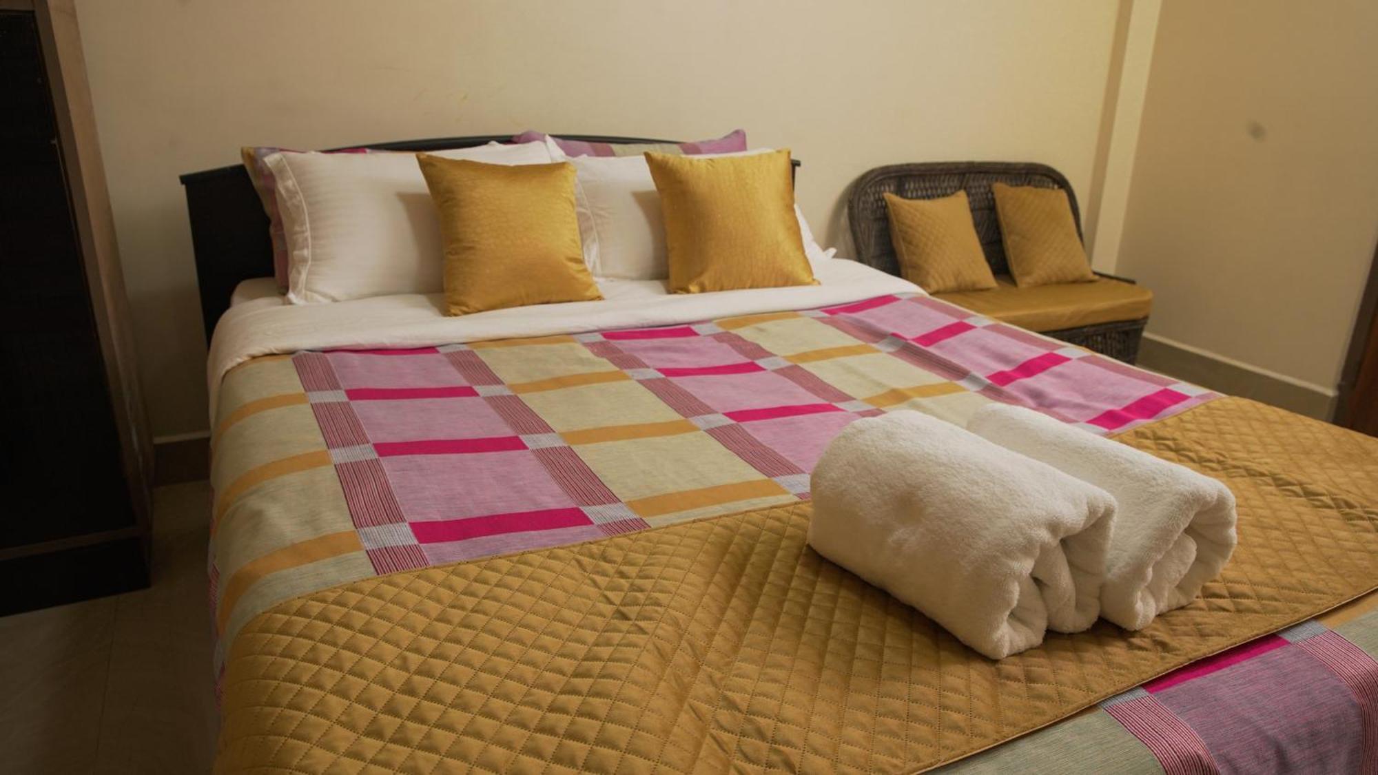 350m² 10 slaapkamer, 10 privé badkamer Appartement in Laitumkhrah Shillong Buitenkant foto