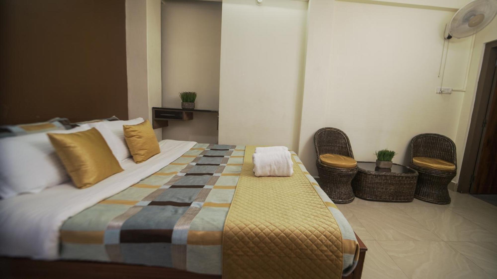 350m² 10 slaapkamer, 10 privé badkamer Appartement in Laitumkhrah Shillong Buitenkant foto
