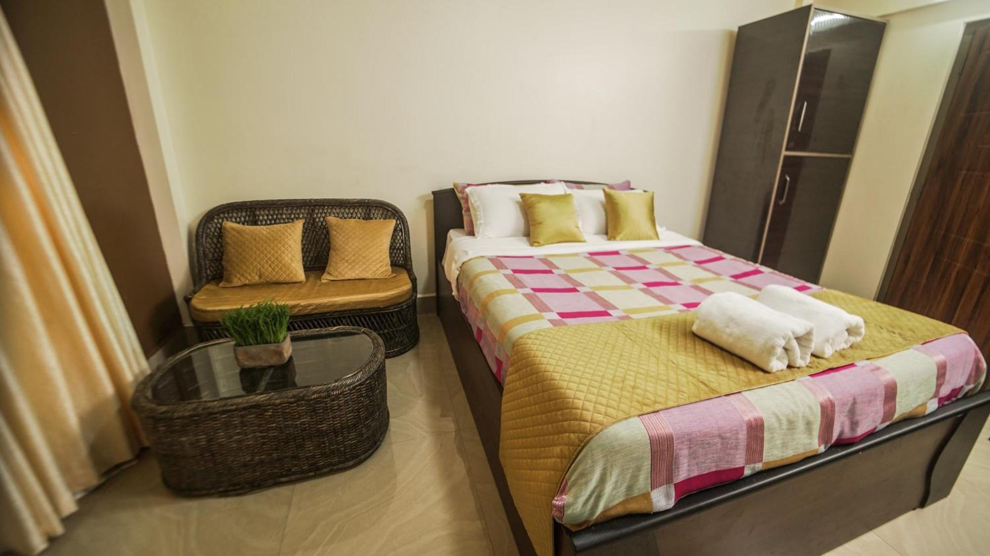 350m² 10 slaapkamer, 10 privé badkamer Appartement in Laitumkhrah Shillong Buitenkant foto