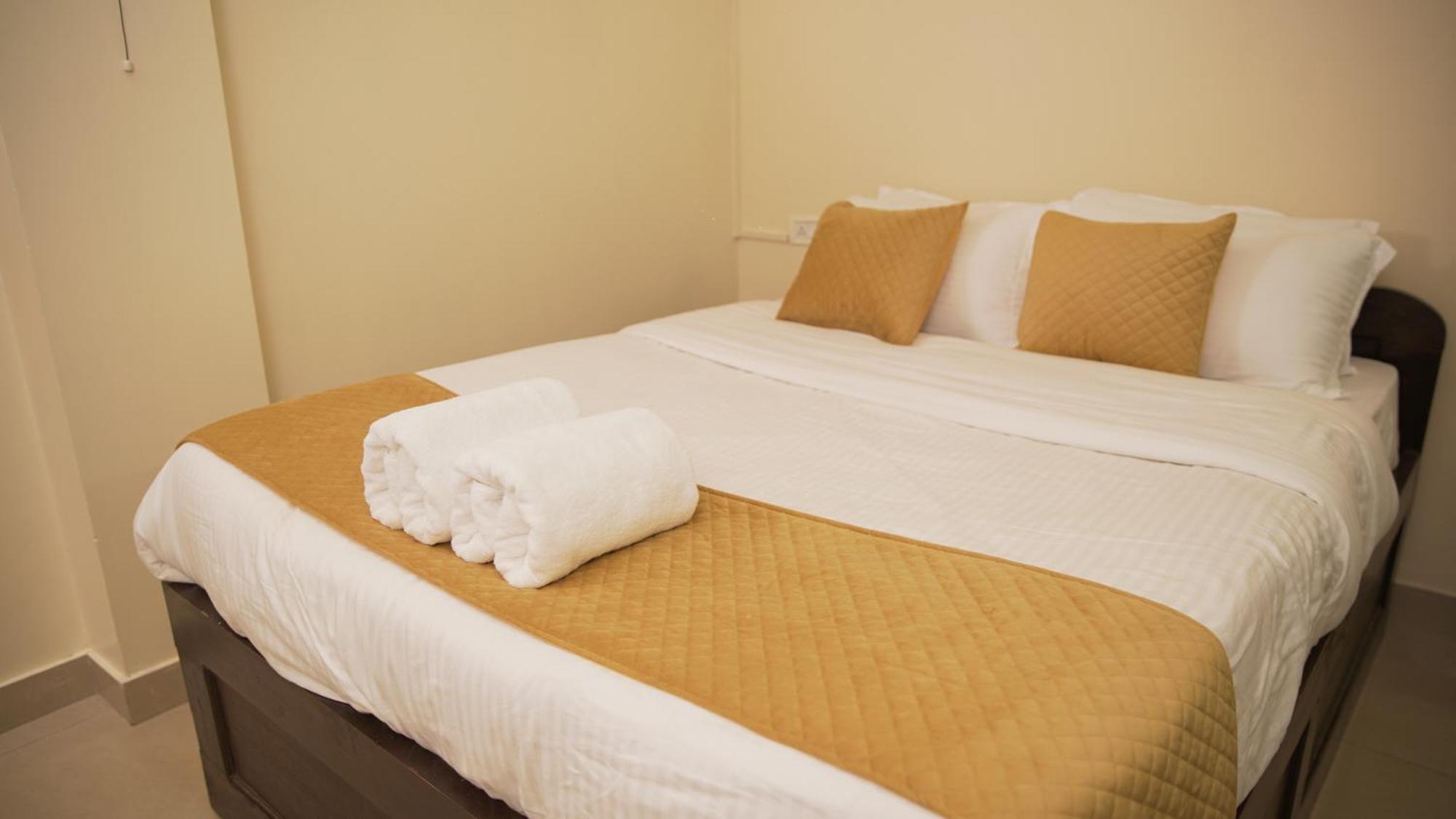 350m² 10 slaapkamer, 10 privé badkamer Appartement in Laitumkhrah Shillong Buitenkant foto
