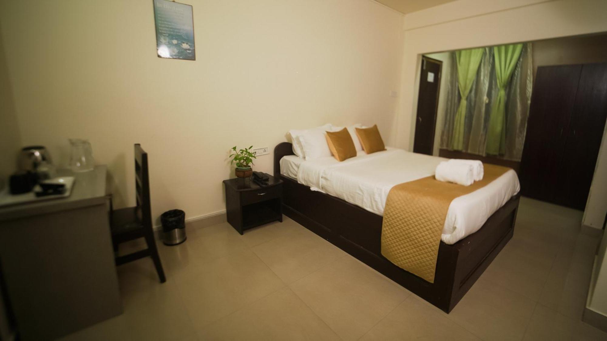 350m² 10 slaapkamer, 10 privé badkamer Appartement in Laitumkhrah Shillong Buitenkant foto