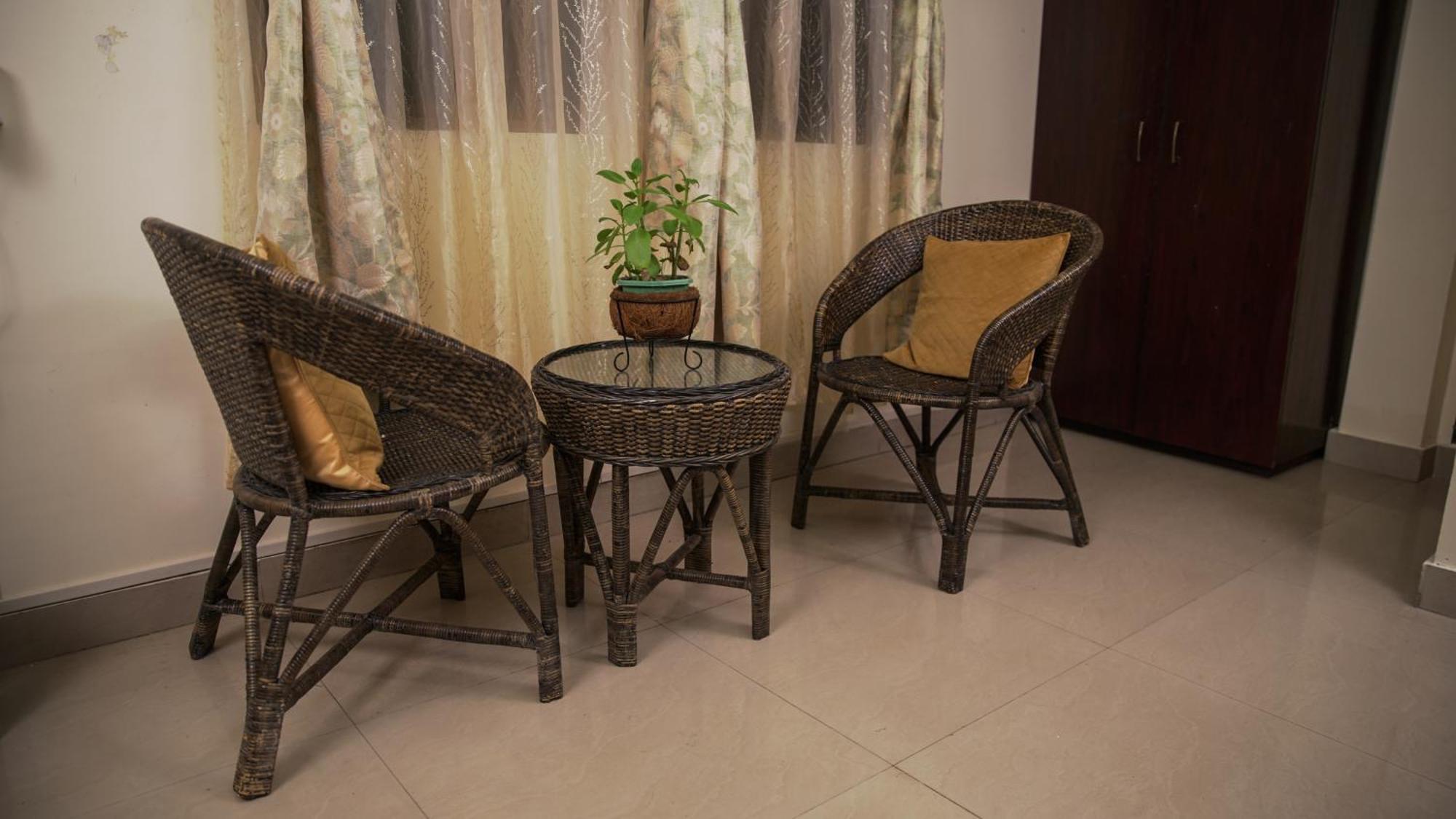 350m² 10 slaapkamer, 10 privé badkamer Appartement in Laitumkhrah Shillong Buitenkant foto