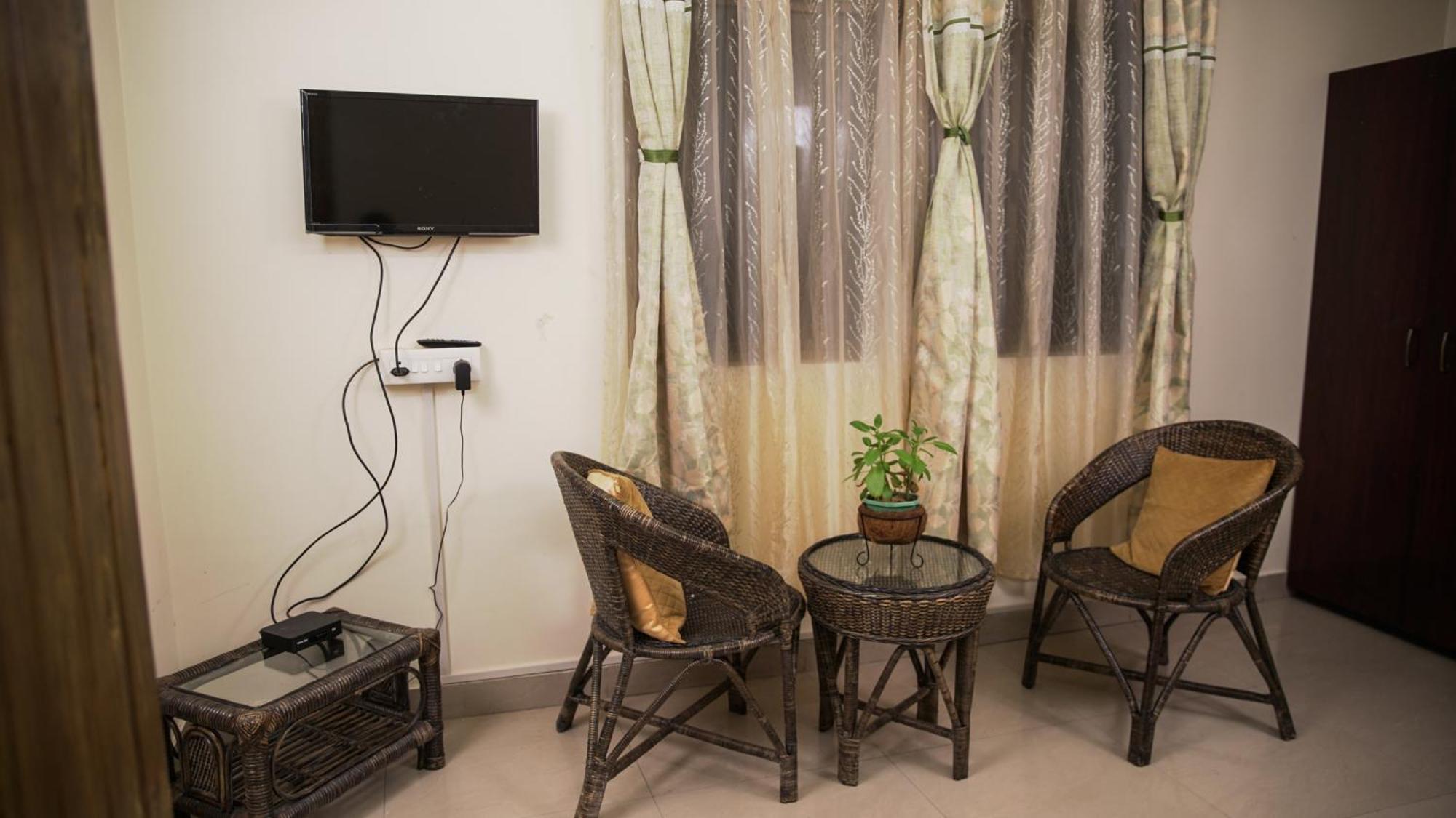 350m² 10 slaapkamer, 10 privé badkamer Appartement in Laitumkhrah Shillong Buitenkant foto