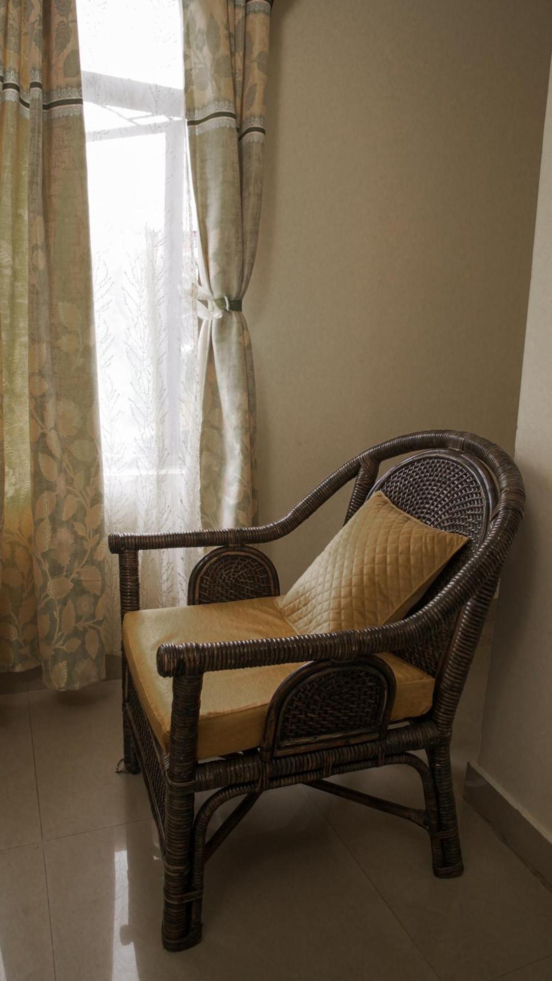350m² 10 slaapkamer, 10 privé badkamer Appartement in Laitumkhrah Shillong Buitenkant foto