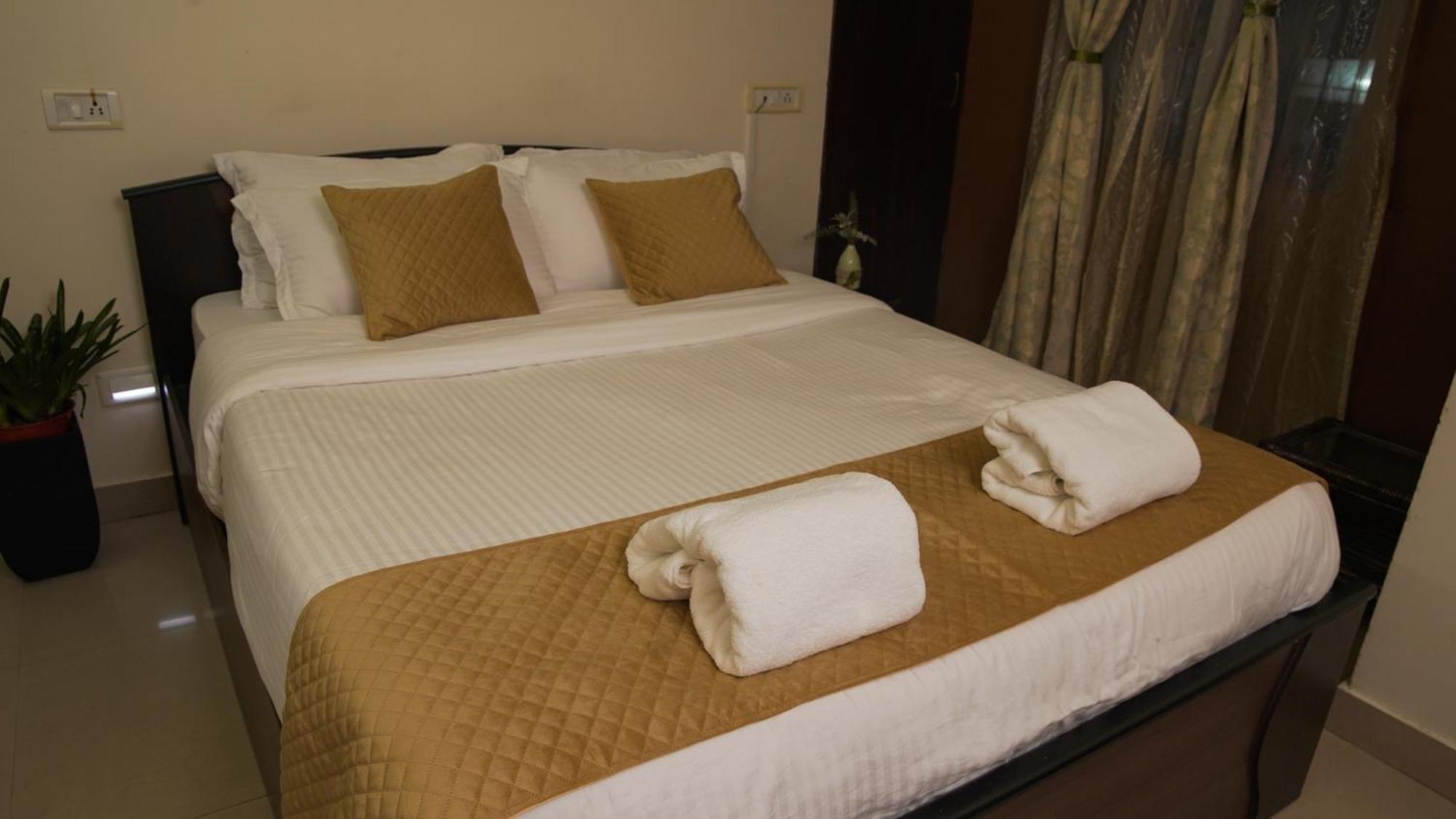 350m² 10 slaapkamer, 10 privé badkamer Appartement in Laitumkhrah Shillong Buitenkant foto