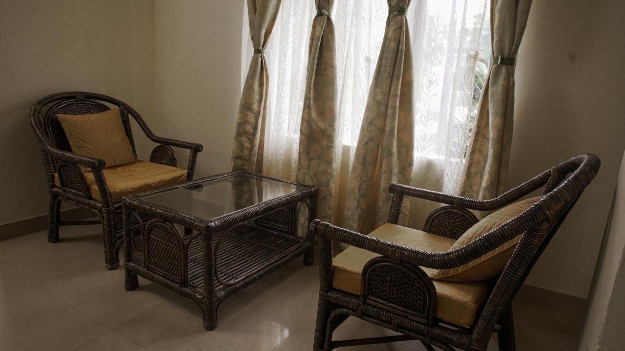 350m² 10 slaapkamer, 10 privé badkamer Appartement in Laitumkhrah Shillong Buitenkant foto